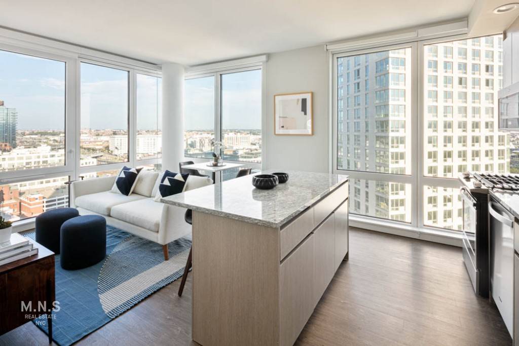 3 months free on a 15 month leaseFor a limited time offering 12 months of free access to amenitiesIn the heart of LIC, in a vibrant neighborhood just steps away ...