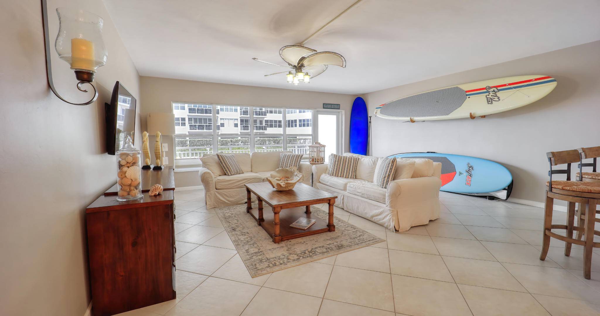 A truly vacation vibe. Breathtaking ocean views in this beautiful, updated furnished 2 bedroom, 2 bathroom seasonal rental unit.