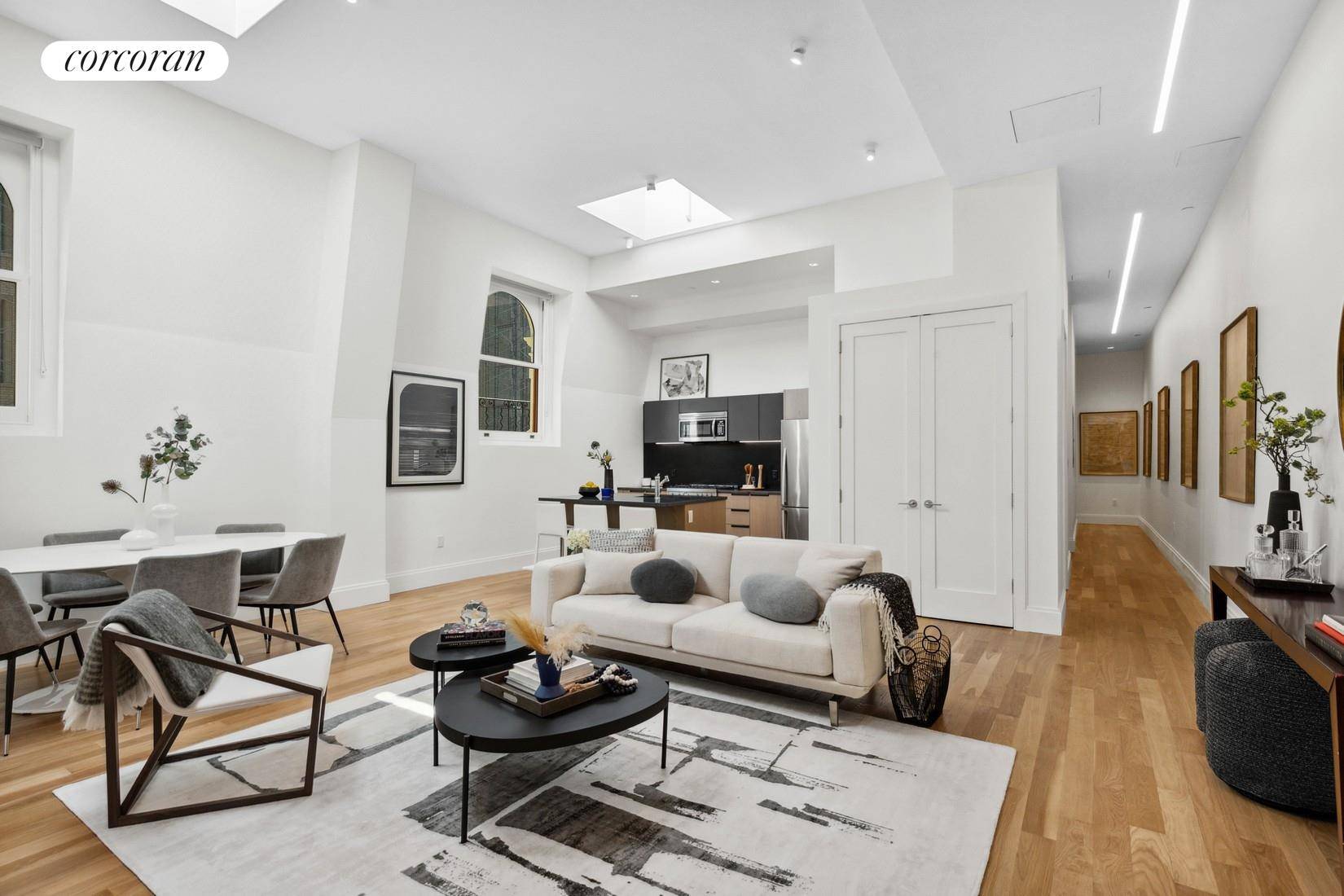 Welcome to 55 Reade, Tribeca's newest boutique rental building with occupancy in June 2022.