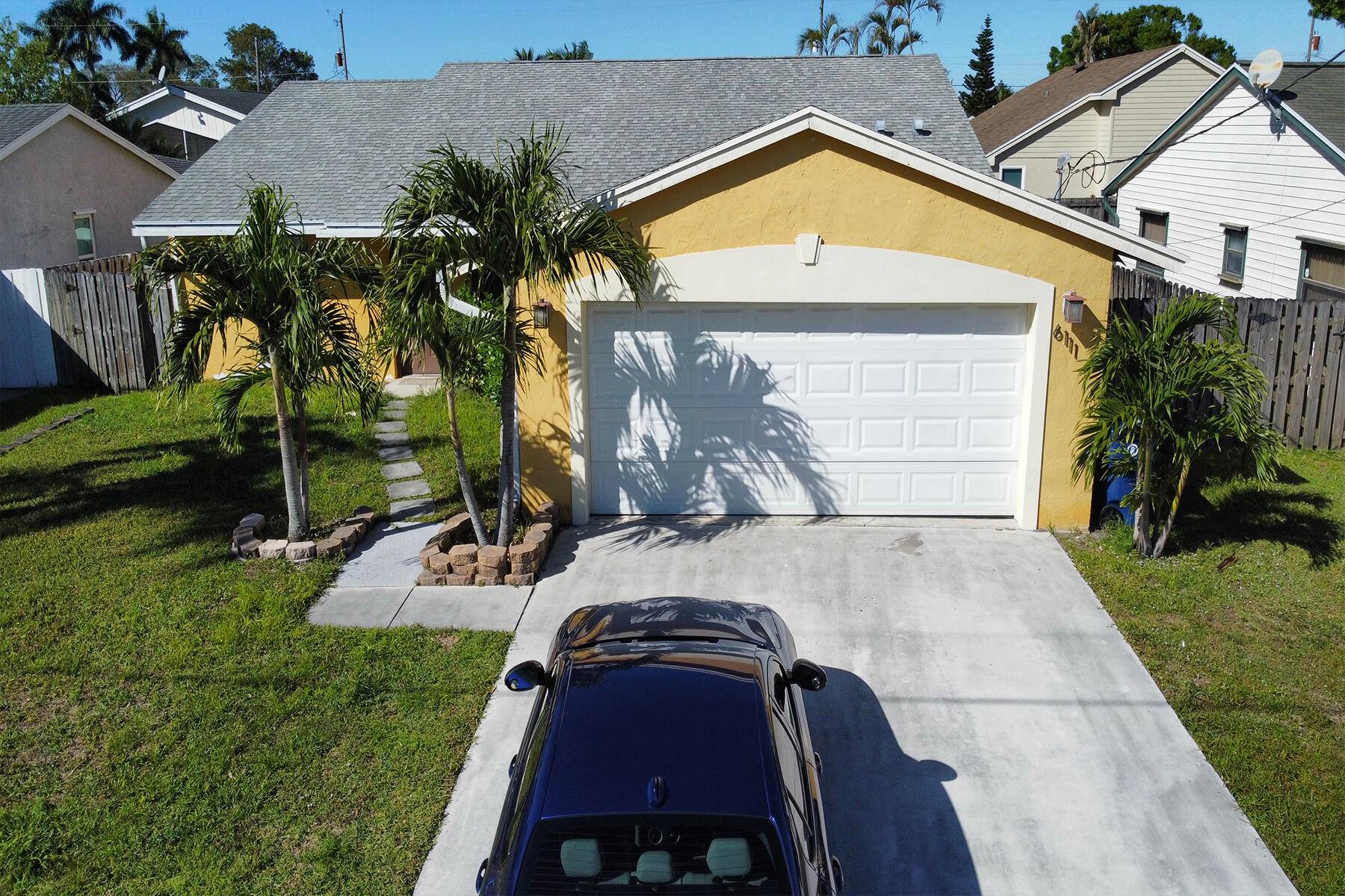 Amazing opportunity to BUY in one of Jupiter's most desire neighborhoods with NO HOA.