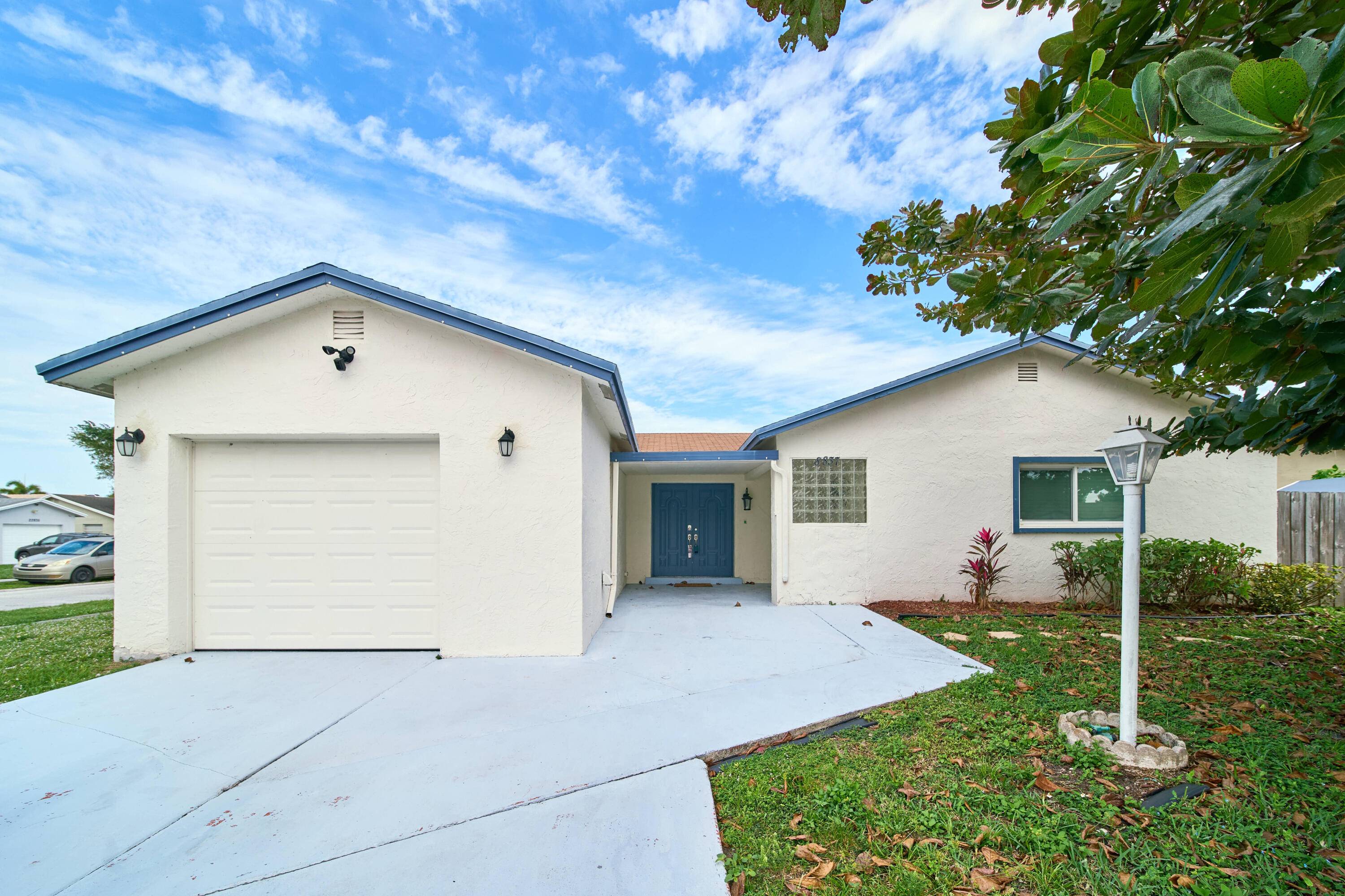 Four bed room house centrally located in Boca Raton.