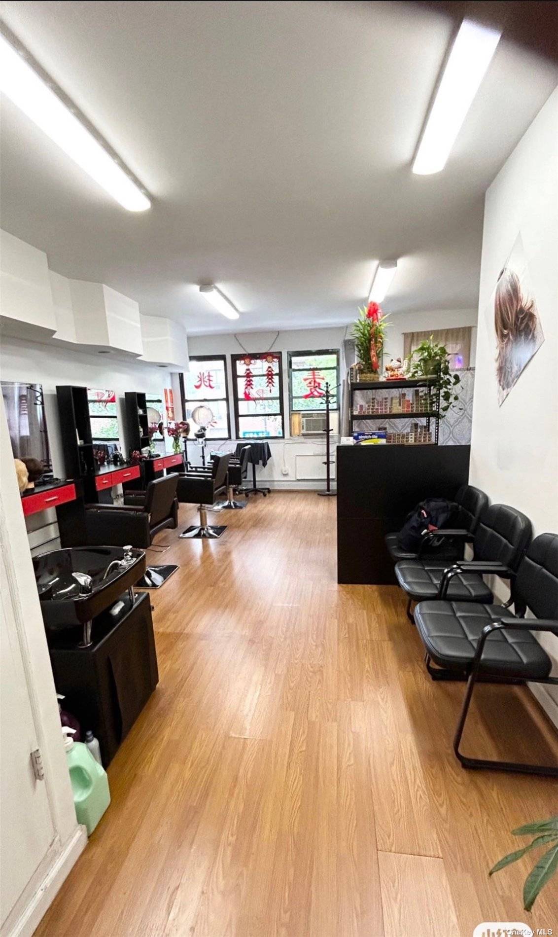 Established business located in a very nice and convenient area.