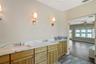 Primary Suite: En-Suite Bathroom