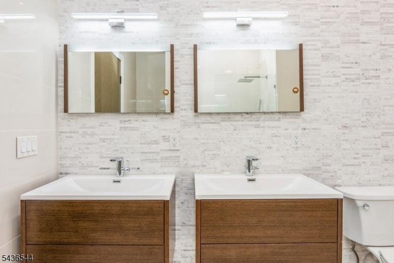 Double sinks
