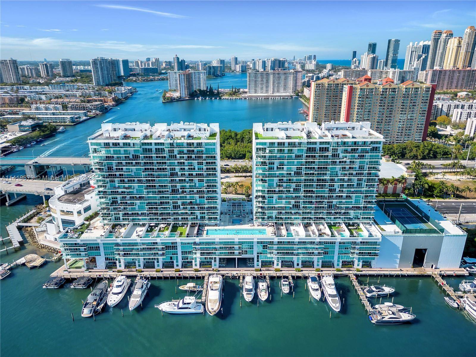 Spectacular corner unit flow through floor plan, direct view to the bay and marina.