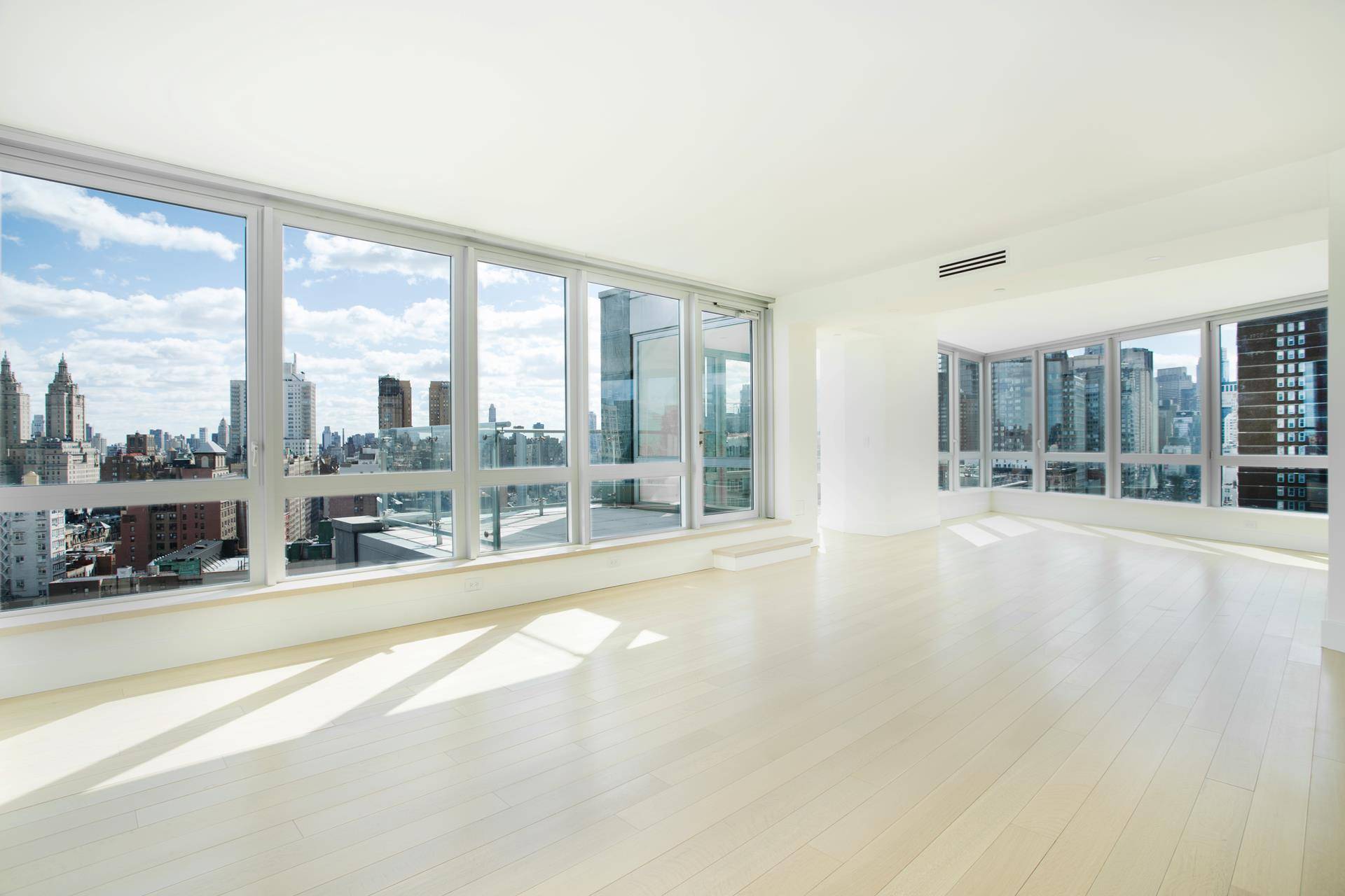 This magnificent, 2, 655 square foot, three bedroom, three and a half bathroom home with a 93 square foot private terrace, unveils sweeping Upper West Side views from Central Park ...