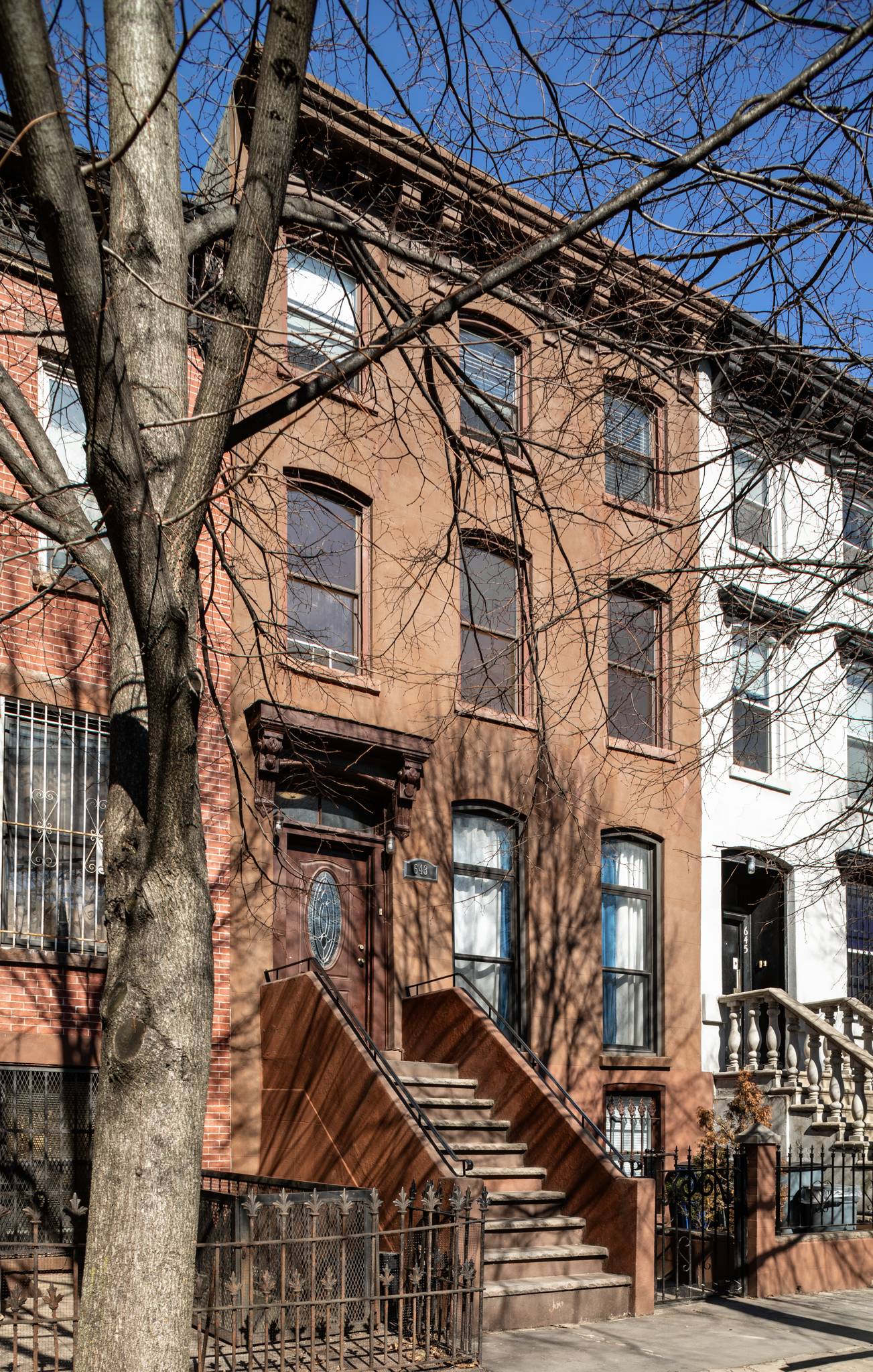 Don't miss this incredibly rare opportunity to own a special four family brownstone, in one of Brooklyn s most prominent locations.