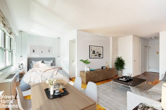 Apartment 5 C at the John Adams represents an exceptional opportunity to any buyer looking for extraordinary value in one of the City's most desirable co ops.
