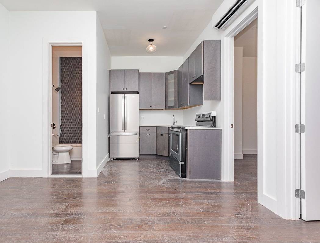 Newly renovated, bright and modern two bedroom in Bushwick.