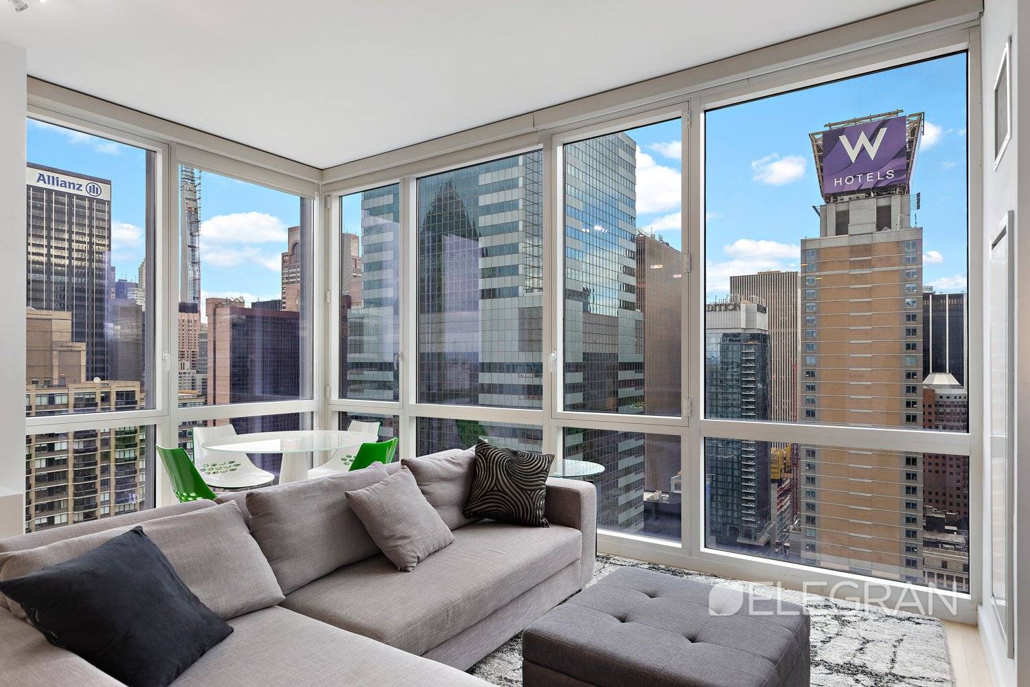 BACK ON THE MARKET ! Amazing City Views from this 41st Floor Corner One Bedroom with 1.