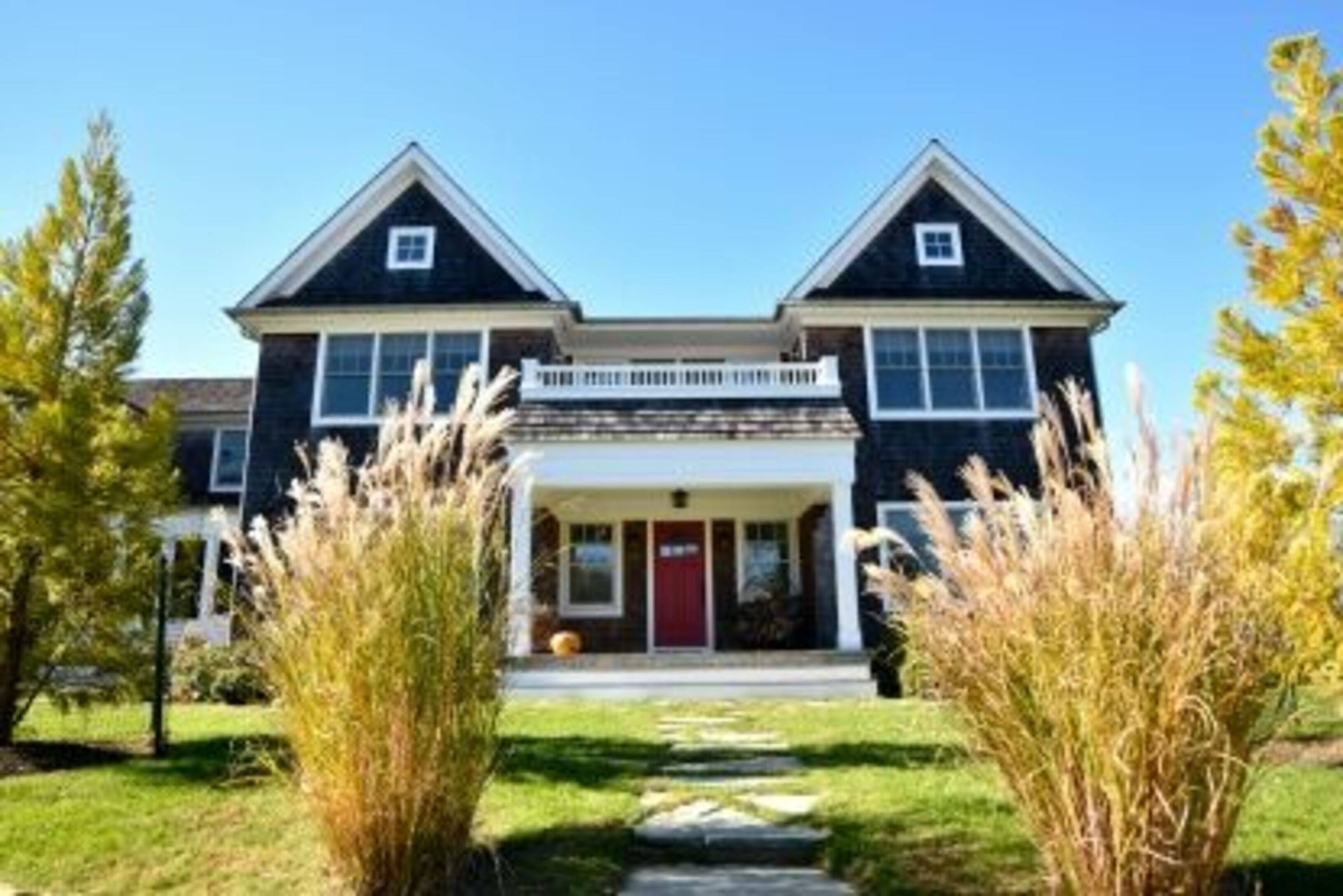 4 Bedroom Montauk Home With Bayview