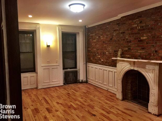 Amazing Brownstone 2BR 2BA DUPLEX with Backyard available on a tranquil block on Monroe Street in between Classon Avenue and Franklin Avenue.