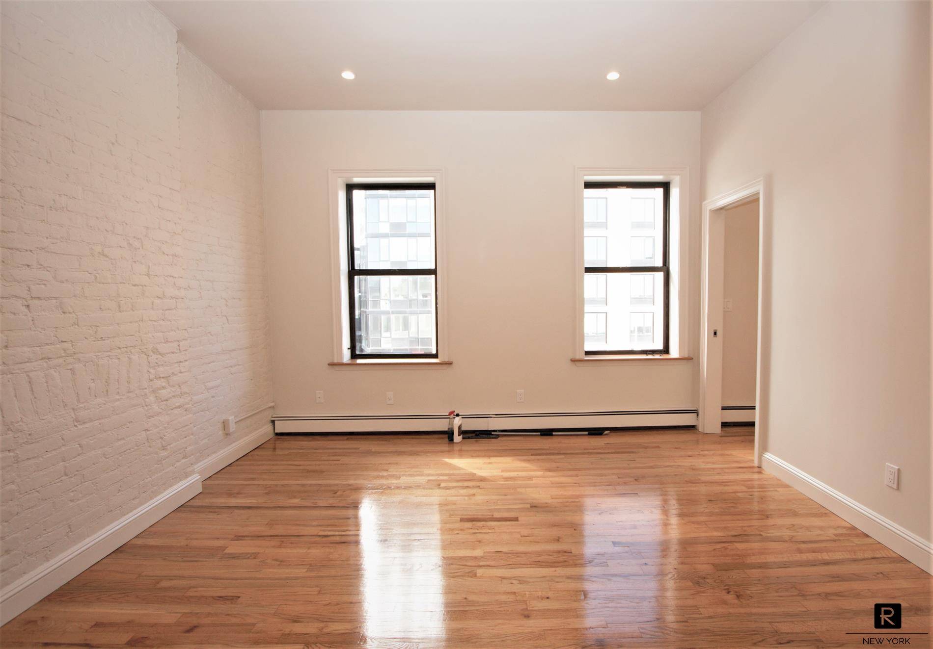 Brand New Pet Friendly Renovated Stylish 1 Bed Featuring a Brand New Stainless Kitchen complete with Dishwasher and Microwave, Hardwood Floors and Loftlike 11' Tall Ceilings throughout, Exposed Brick Walls, ...