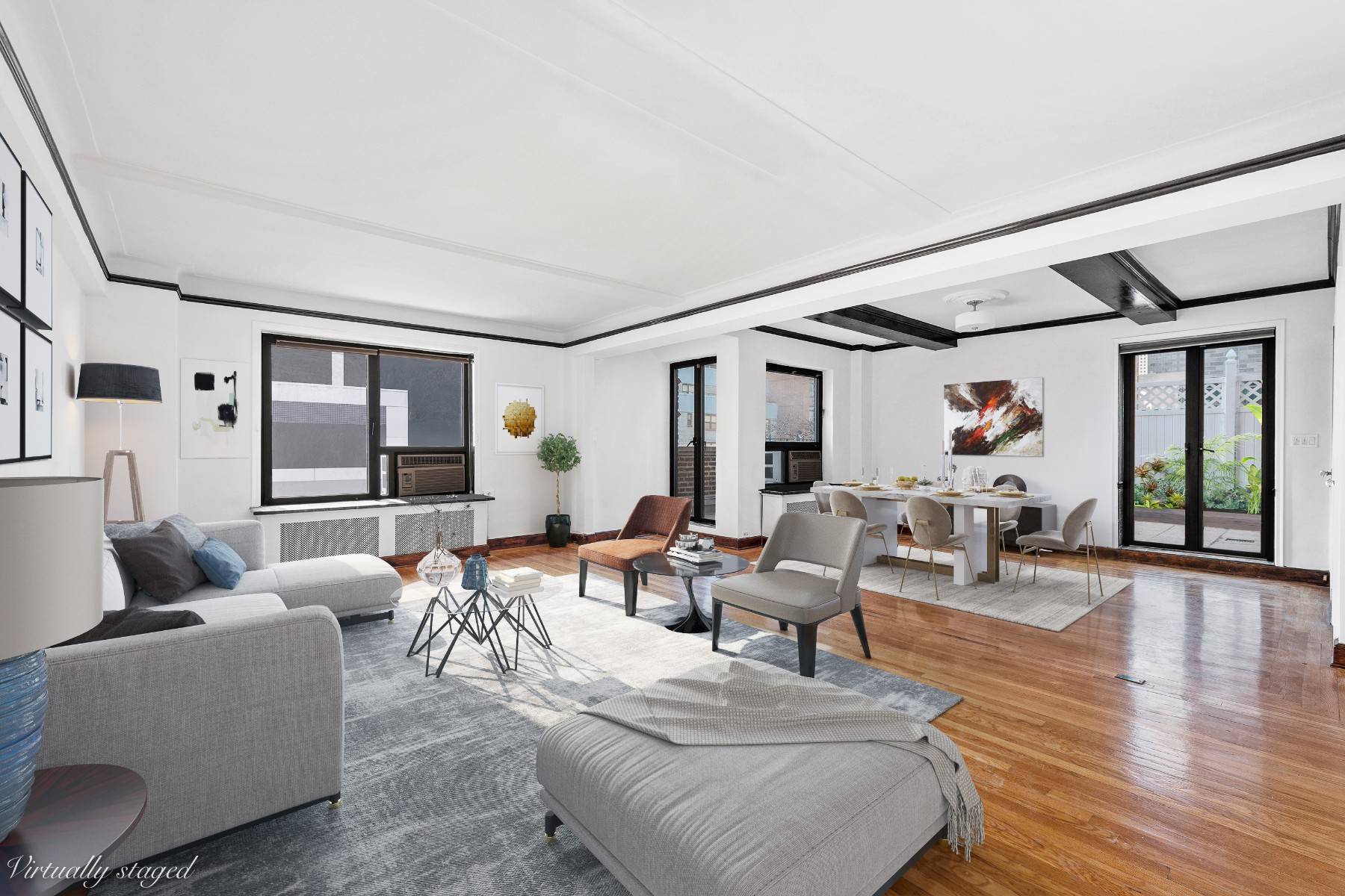 Built in 1930 and located in Sutton Place on East 57th Street, one of the citys most affluent streets known for its upscale and elegant co op apartments, this pre ...