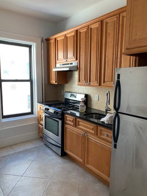 Live in this beautiful brownstone unit at 3 St Charles Pl.