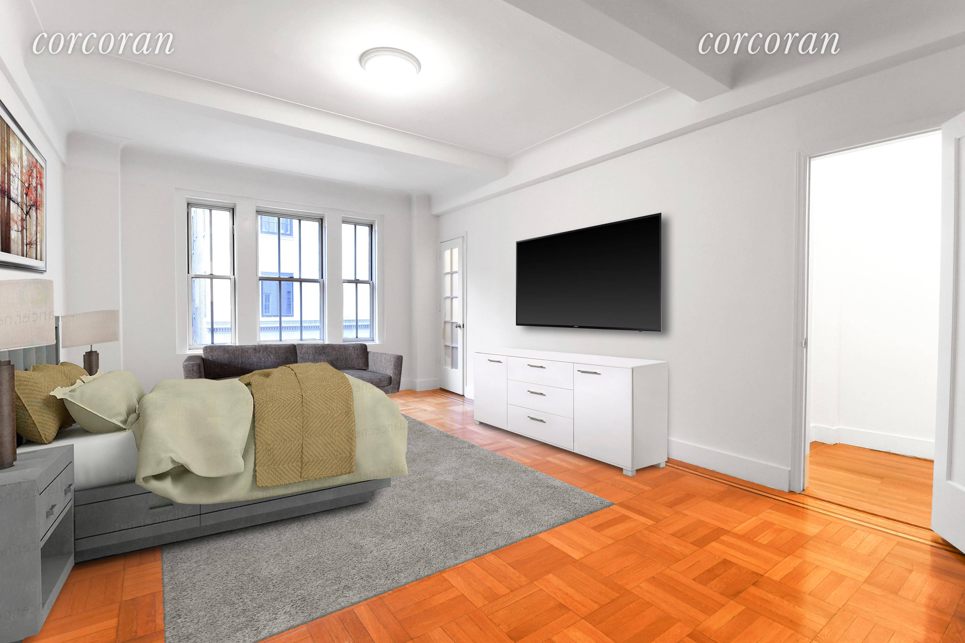 Come live on this prestigious block on the Upper East Side !