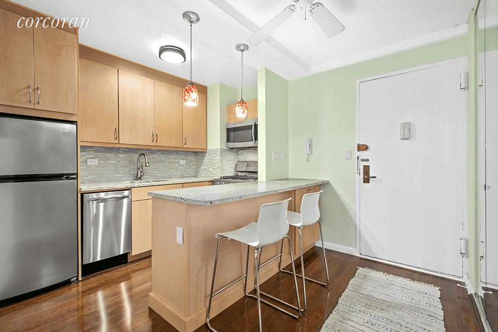 With a Brand New Kitchen Renovation, this spacious apartment tops the list for studios in the Gramercy neighborhood.