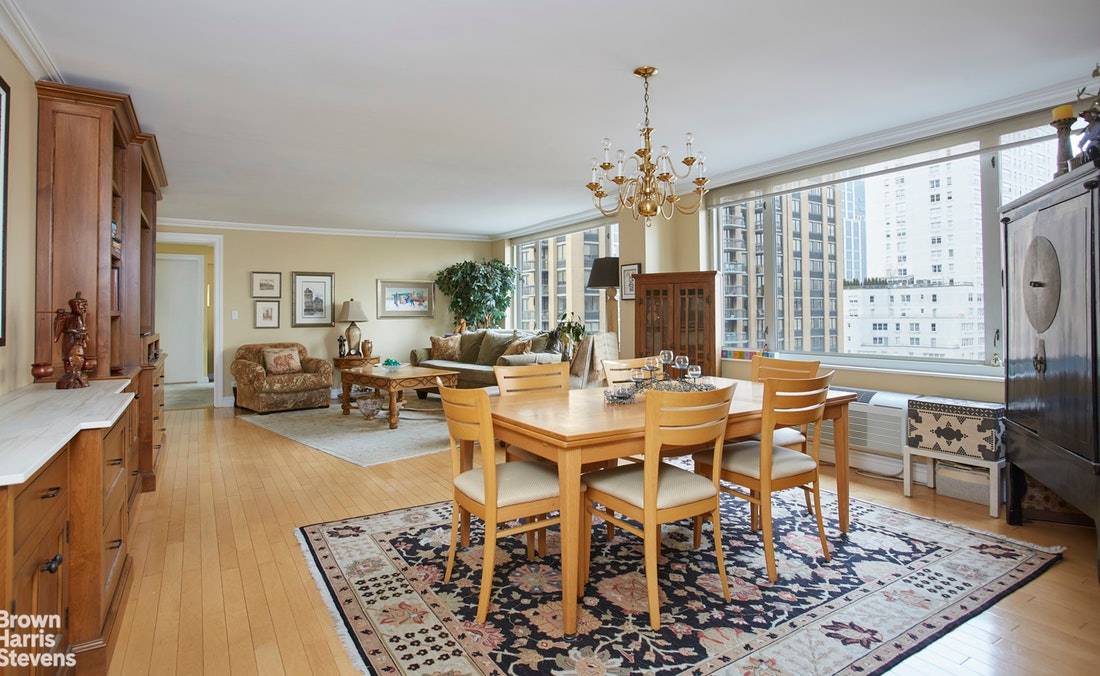 This renovated two bedroom, two bath apartment is perched high on the 20th floor.