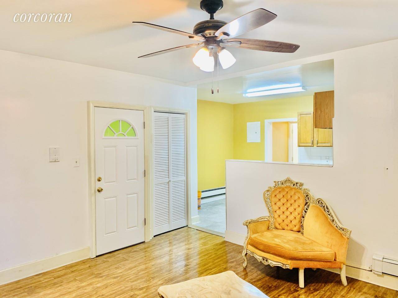 Rental for residential or commercial office use Large unit with plenty of closets and windows Available March 1st Newly updated unit with 4 Bedrooms 1 bath Two bedrooms can fit ...