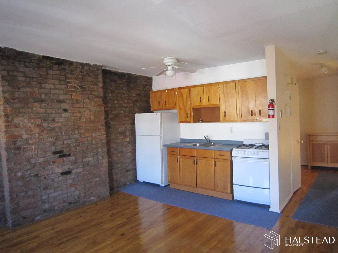 Welcome to this spacious and sunny two bedroom apartment in vibrant Boerum Hill.