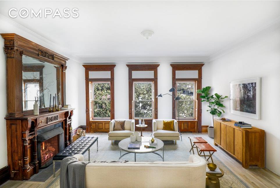 Rare 4 BD Townhouse Triplex PH with Private Roof Terrace Situated on Upper West Side's historic district is this sun filled 4 bedroom penthouse perched on the top three floors ...