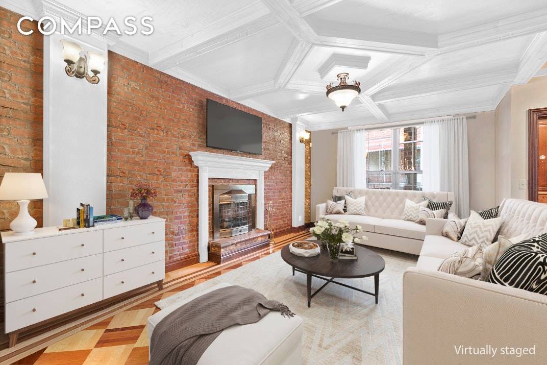 Immaculately Renovated Home on Cobblestoned Dreamer s Row.