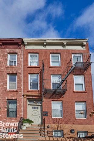 4 story 3 family brick townhouse in red hot Carroll Gardens West.