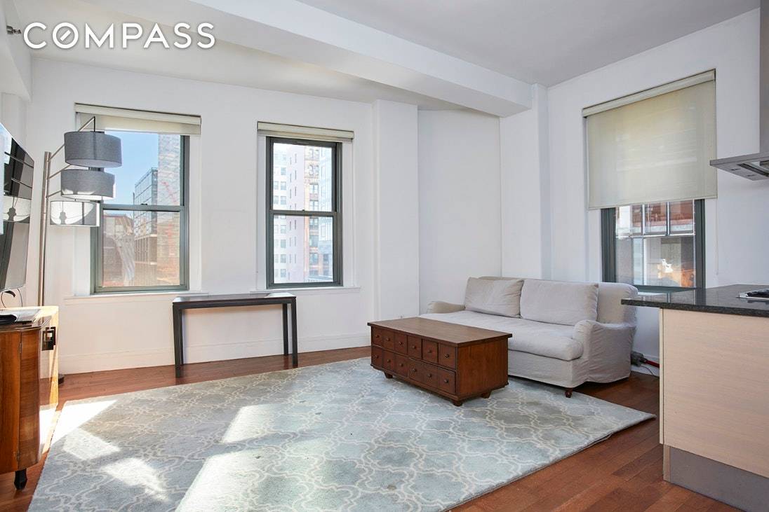This boutique, pre war condo building is located on the Western Edge of the Financial District, in a prime location adjacent to both the Westfield Mall, Fulton Transport center, PATH, ...