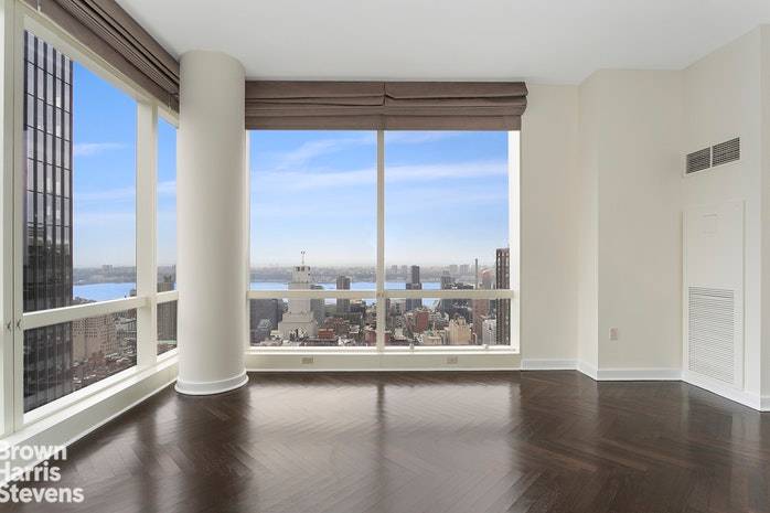 Located in the luxurious Park Imperial, this corner two bedroom two bath residence of 1172 square feet has wraparound windows of 10' floor to ceiling glass and stunning Hudson River ...