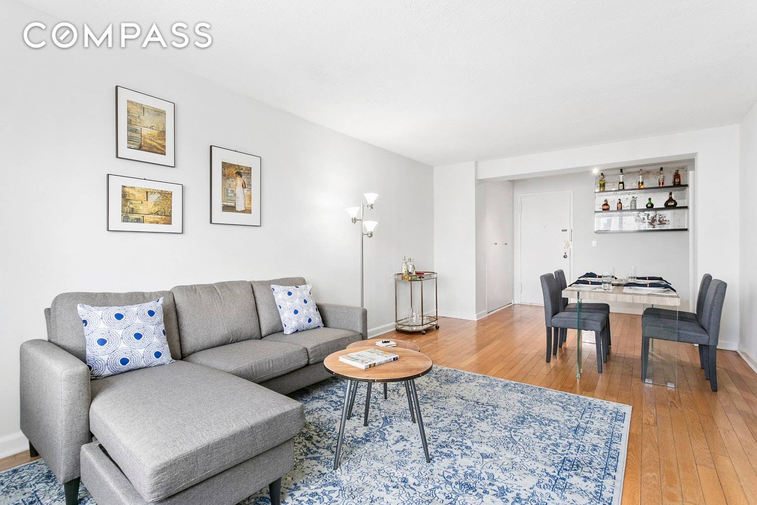 This lovely alcove studio lends itself to an easy one bedroom conversion and boasts gorgeous Empire State Building views !