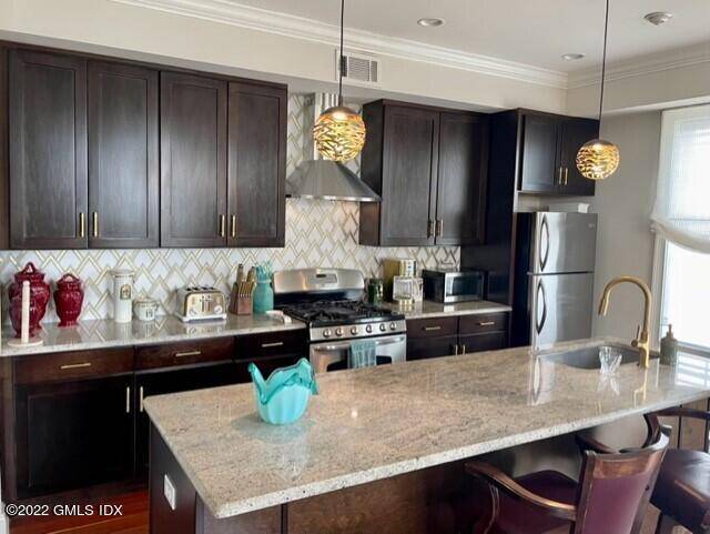 Fully Furnished and recently updated ALL UTILITIES INCLUDED 2 Bedroom, 2.
