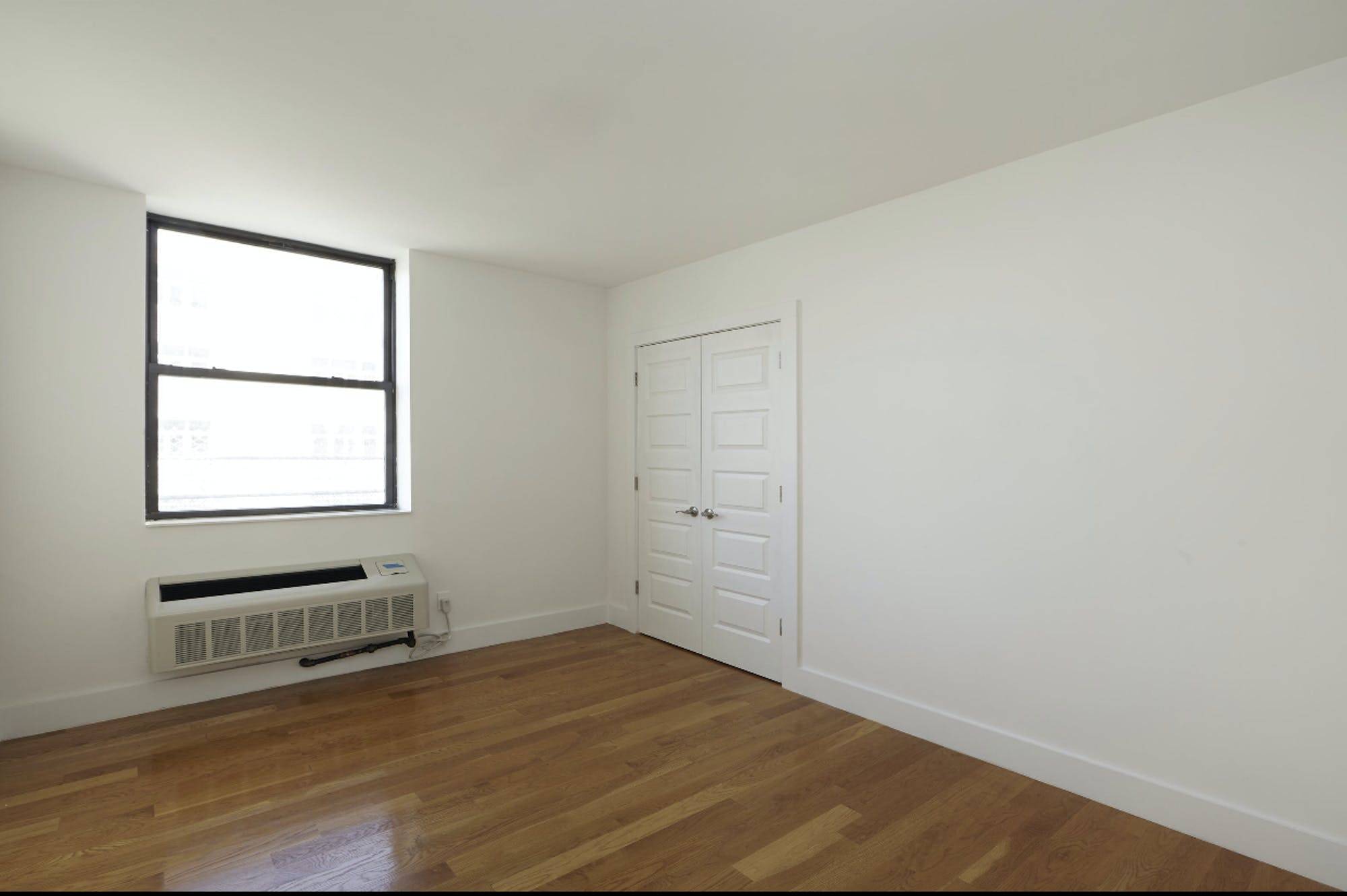 Welcome to Lofts QB ! This spacious corner 3 bedroom apartment is bright and sunny as it is refreshingly large.