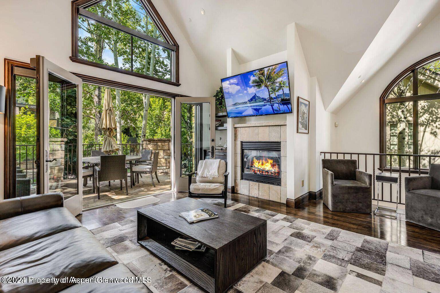 Located just 2 1 2 blocks from the Aspen Mountain Gondola, you can leave the cars in the garage as this recently refurbished 1 2 duplex lies within walking distance ...