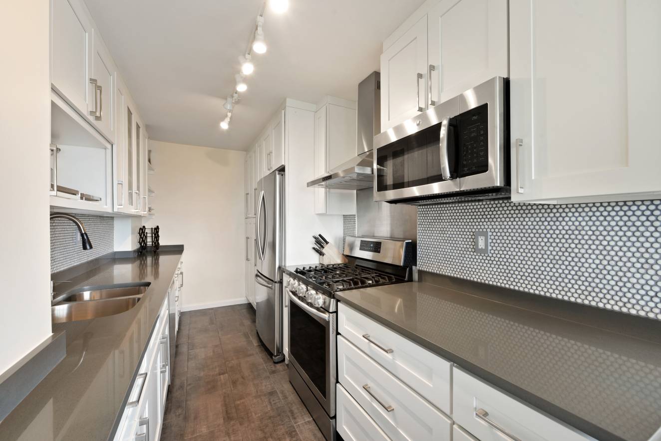 15th floor residence, fully renovated 2 bedroom, 2 full baths with attention to detail.