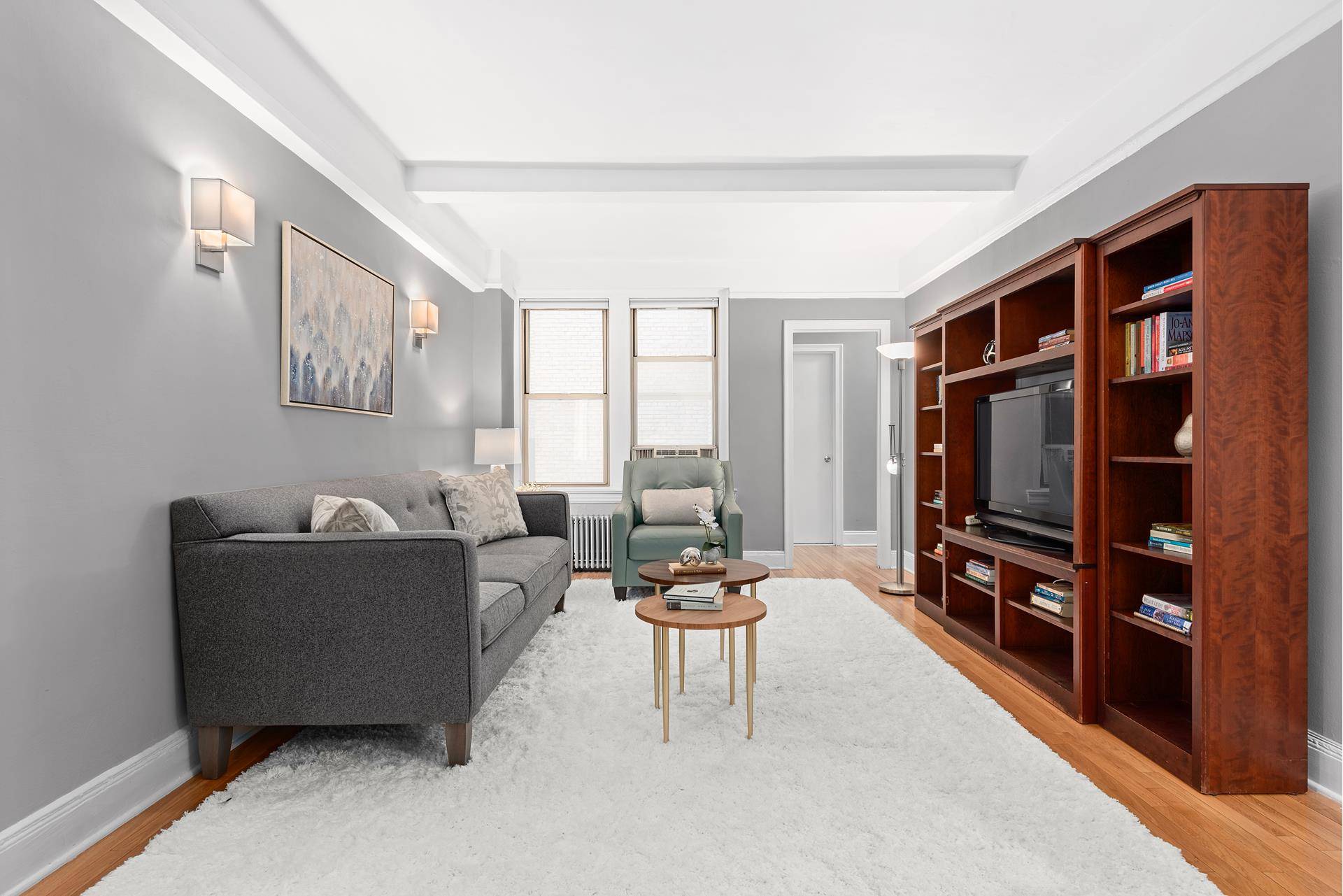 Prewar perfection awaits in this Gramercy Park one bedroom with twenty four hour doorman !