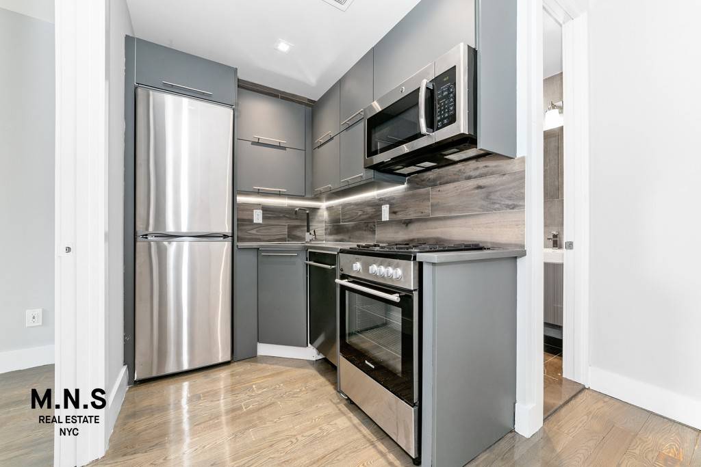 Spacious 3 Bedroom in Harlem Available NowFully renovated three bedroom apartment in prime East Harlem location includes washer and dryer unit, hardwood floors, new kitchen and bathroom finishes.