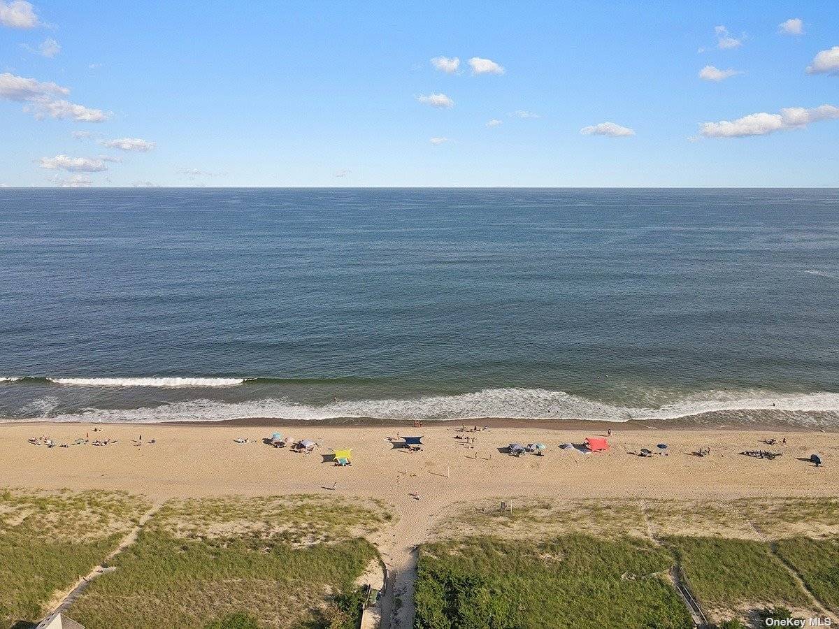 Amagansett Dunes. Lovely 3 Bedroom 2 Full Bath Ranch Boasting Great Room with Fireplace, Cathderal Ceiling, Spacious Kitchen and Dine Hardwood Floors and Wrap Decking.