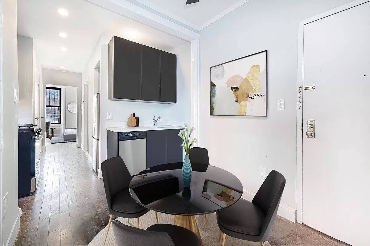 Welcome home to 242 Mulberry in the heart of Nolita !