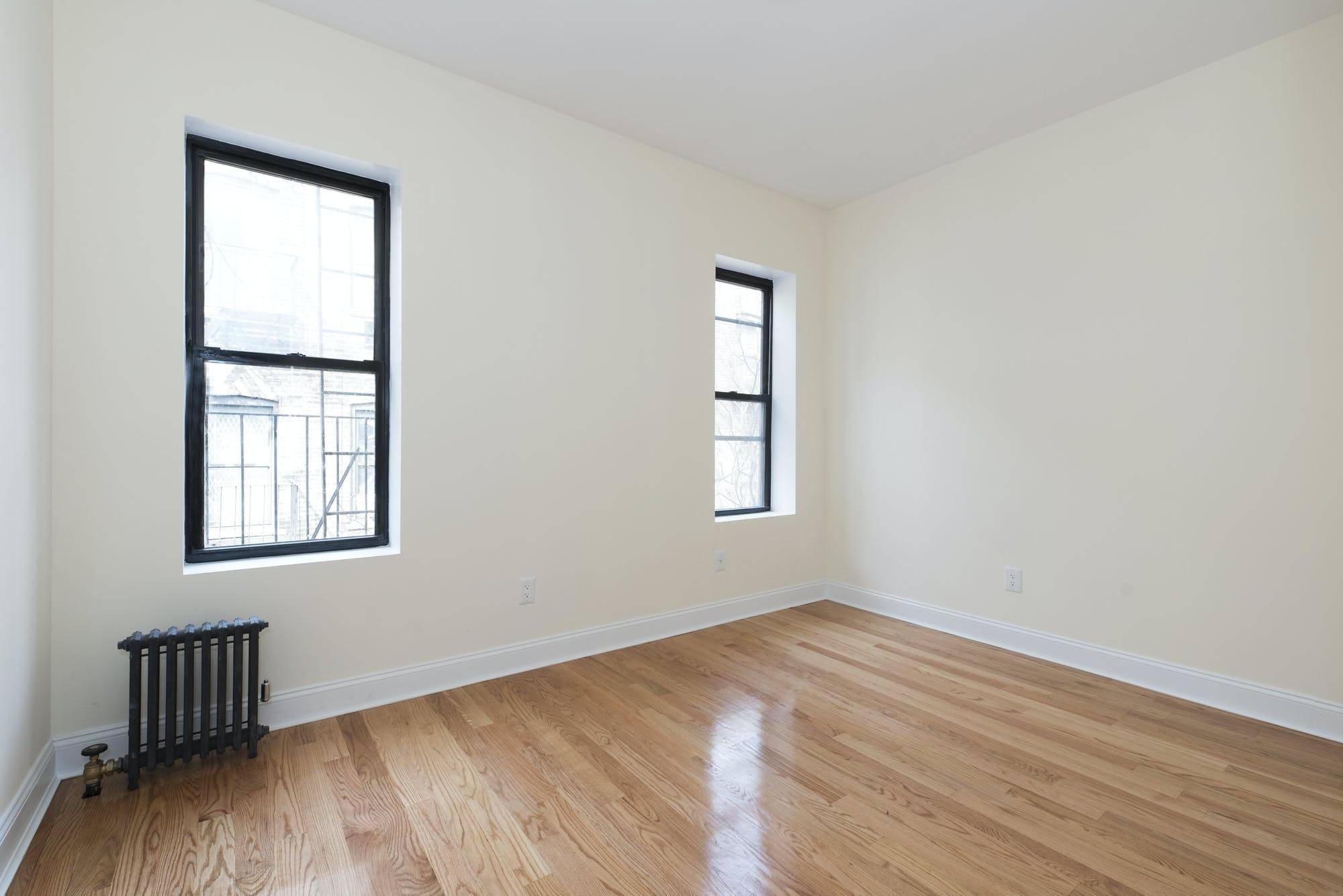 The Summit Residences Come see this renovated 3 Bed 1 Bath home in Morningside Heights !
