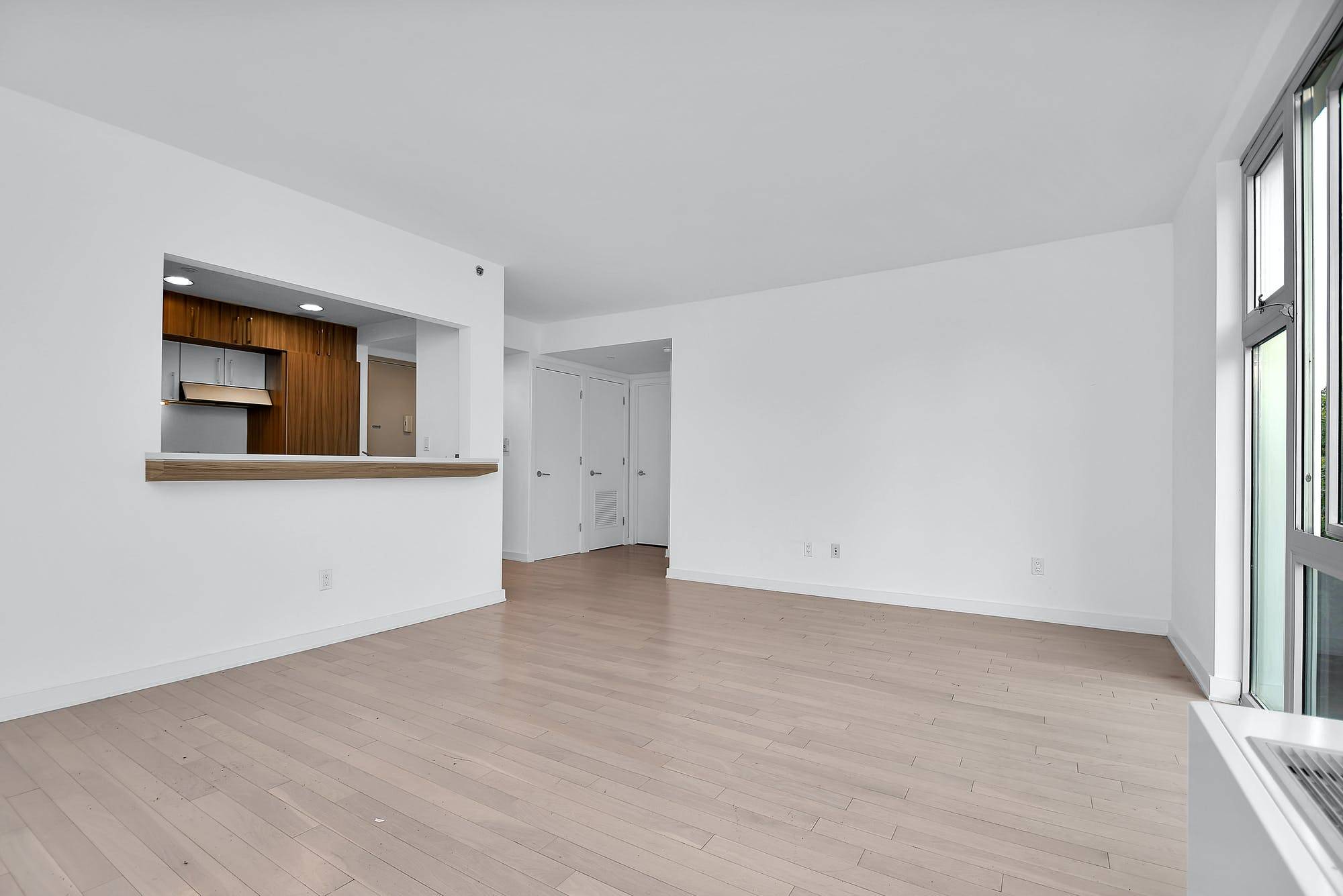 One Month Free 3300 net, 3600 gross Welcome to The Williamsburg Social Truly in heart of Williamsburg, Brooklyn Williamsburg Social offers luxury living at its best.