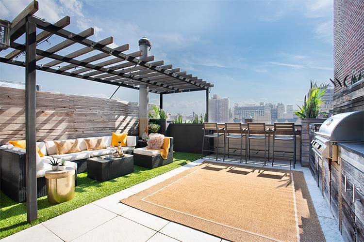 Penthouse B awaits you with a gorgeous private rooftop terrace overlooking Gramercy, balconies on every floor, and countless designer upgrades offering a sophisticated balance of indoor outdoor living at its ...