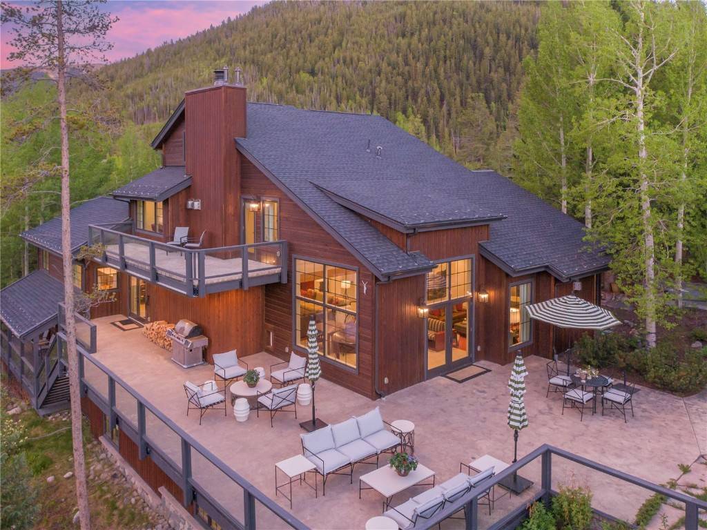 Enjoy views of the Snake River, Continental Divide and Gore Range from this private home situated in the heart of Keystone.