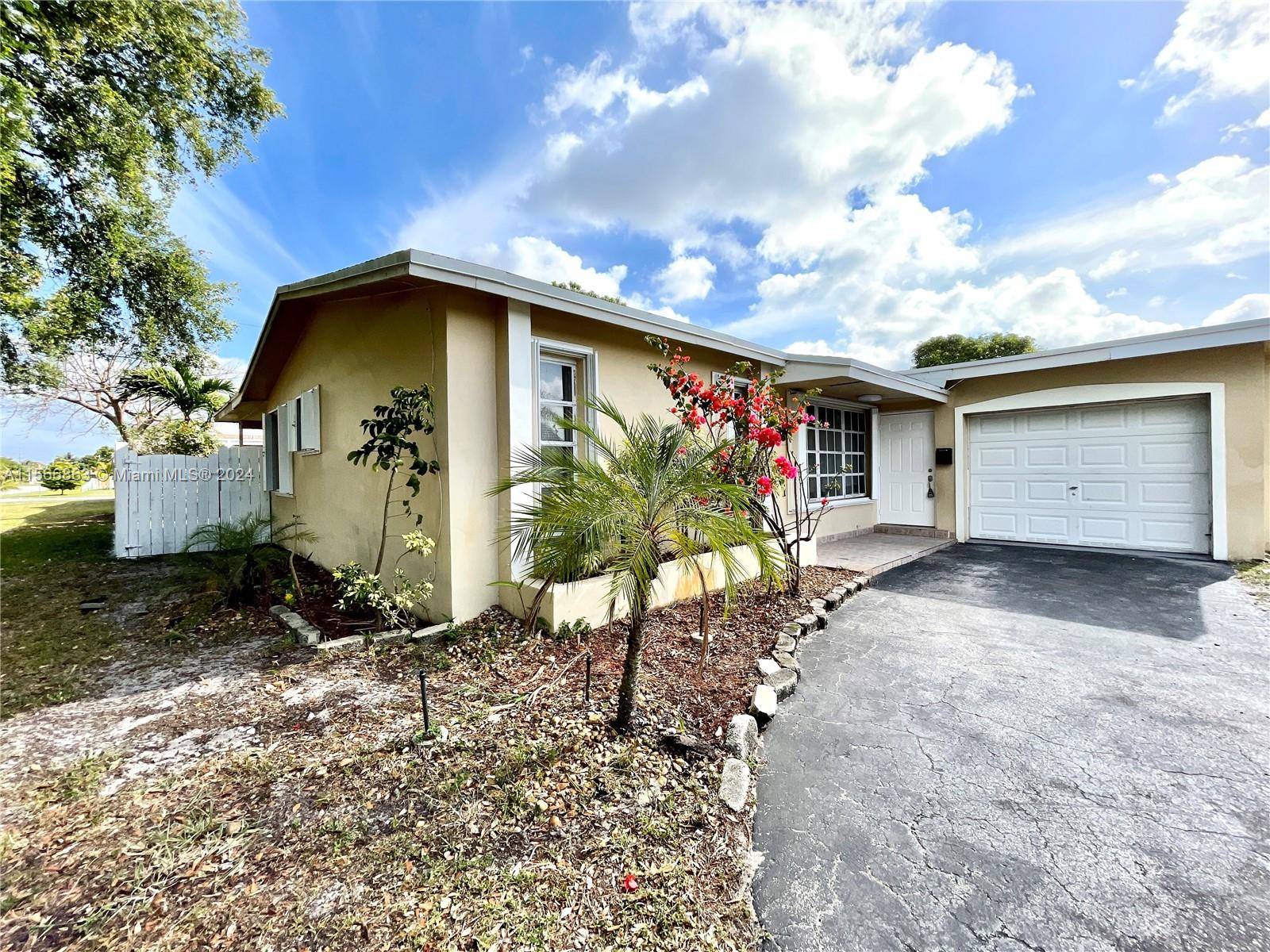 Single Family Home in the Desired Miramar Neighborhood 3 Bedroom 2 Bathroom, Home offering great Layout with a Nice large fenced Patio, with Updated Kitchen and Granite Counter Top, Stainless ...