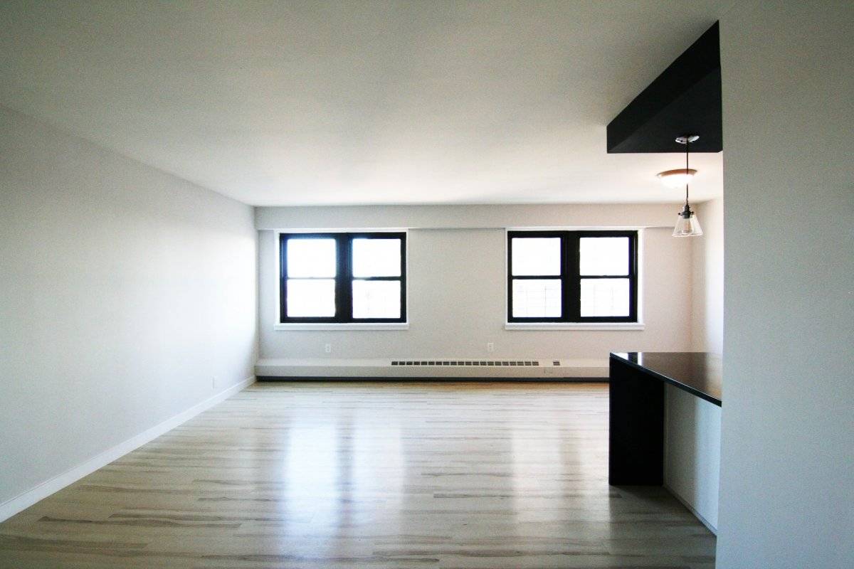 Location On the corner of 178th St and St Nicholas Ave Transit A 175 AND 1 181 The Apartment photos taken by yours truly MASSIVE open concept common area Cute ...