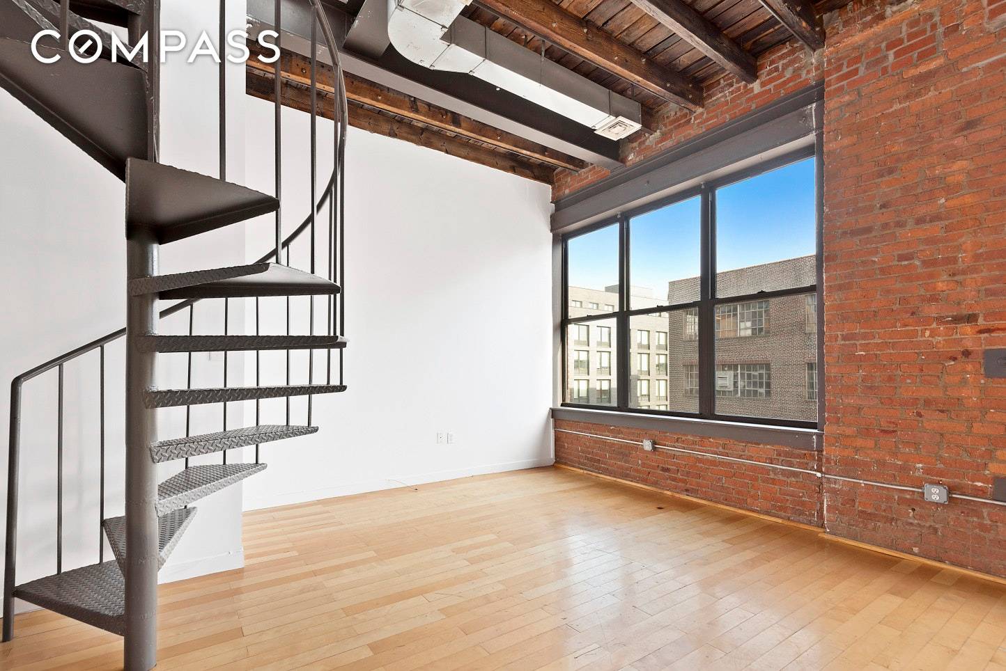 Rare Duplex for lease at the Sophia Lofts This magnificent one bedroom loft is housed within the walls of a former bakery, originally built in 1915.
