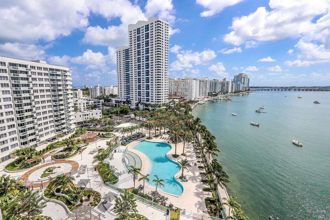 LIVE WORK IN PARADISE with Million Dollar views of the Miami Skyline, FLAMINGO South Tower.