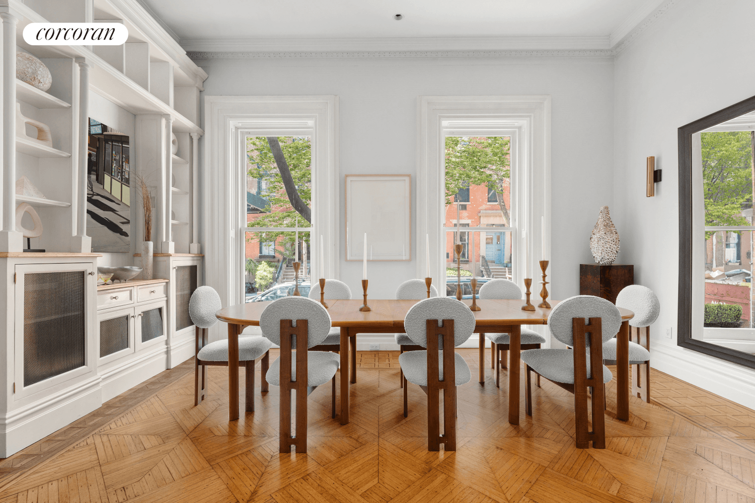 Welcome to 257 Henry Street in the heart of Brooklyn Heights, an impressive 26.