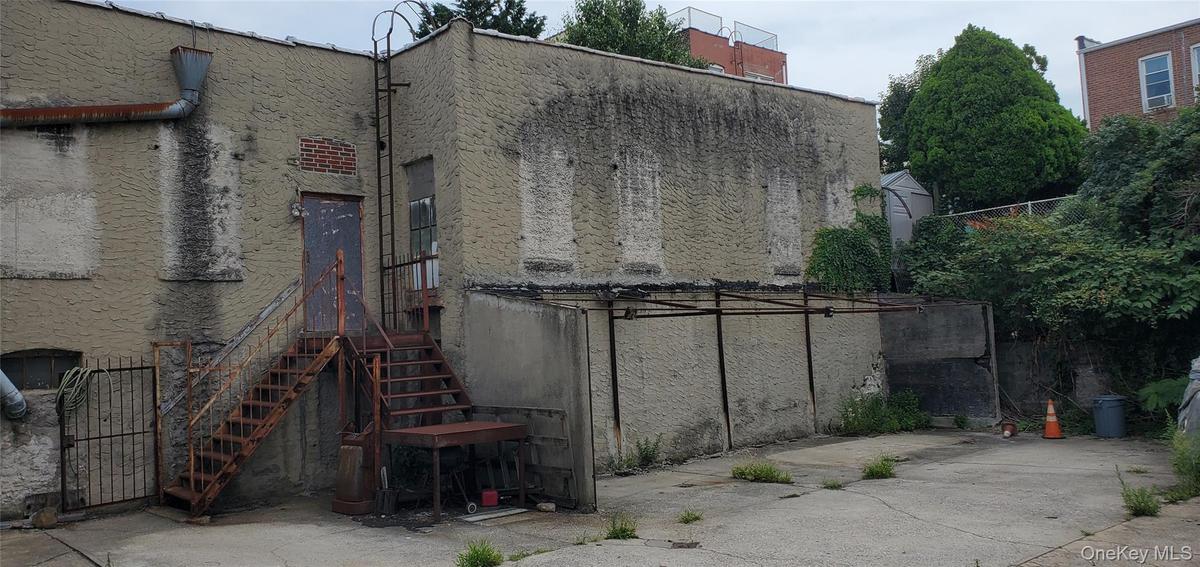 Entrance of warehouse
