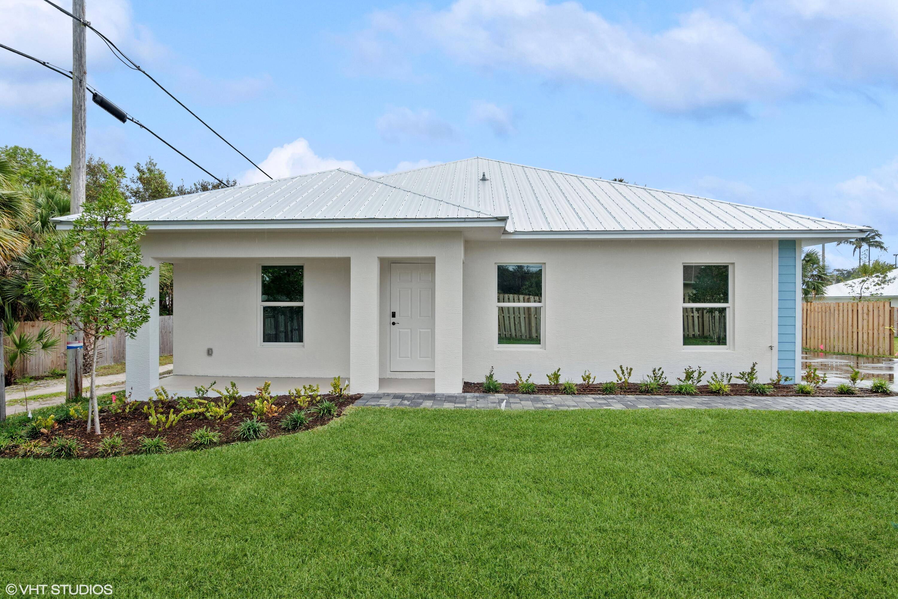 New construction 3 bedrooms, 2 bathrooms with a den office single family home located in Jensen Beach ready for the new owner.