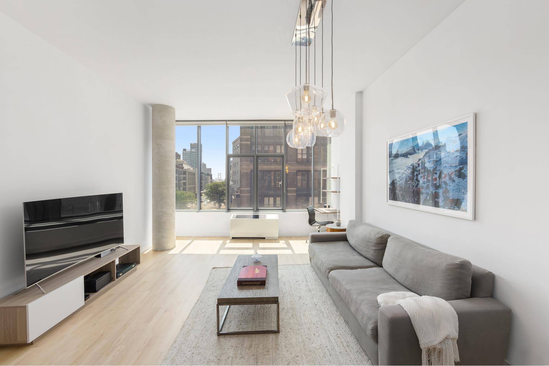 Introducing 210 Lafayette Street, 4D this incredibly bright, mint condition 2 bed 2 bath enjoys exceptional views over downtown NYC, Petrosino Square Park and the Williamsburg Bridge.
